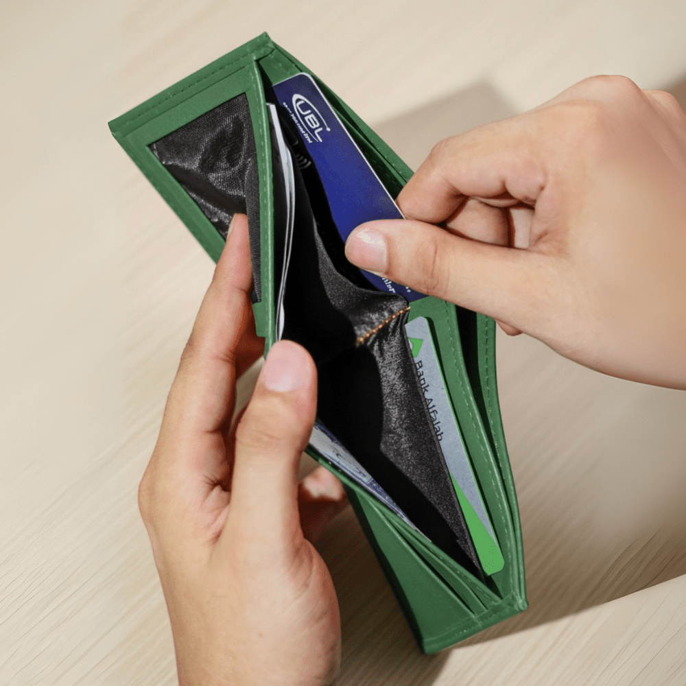 REIGN - Green - Woli